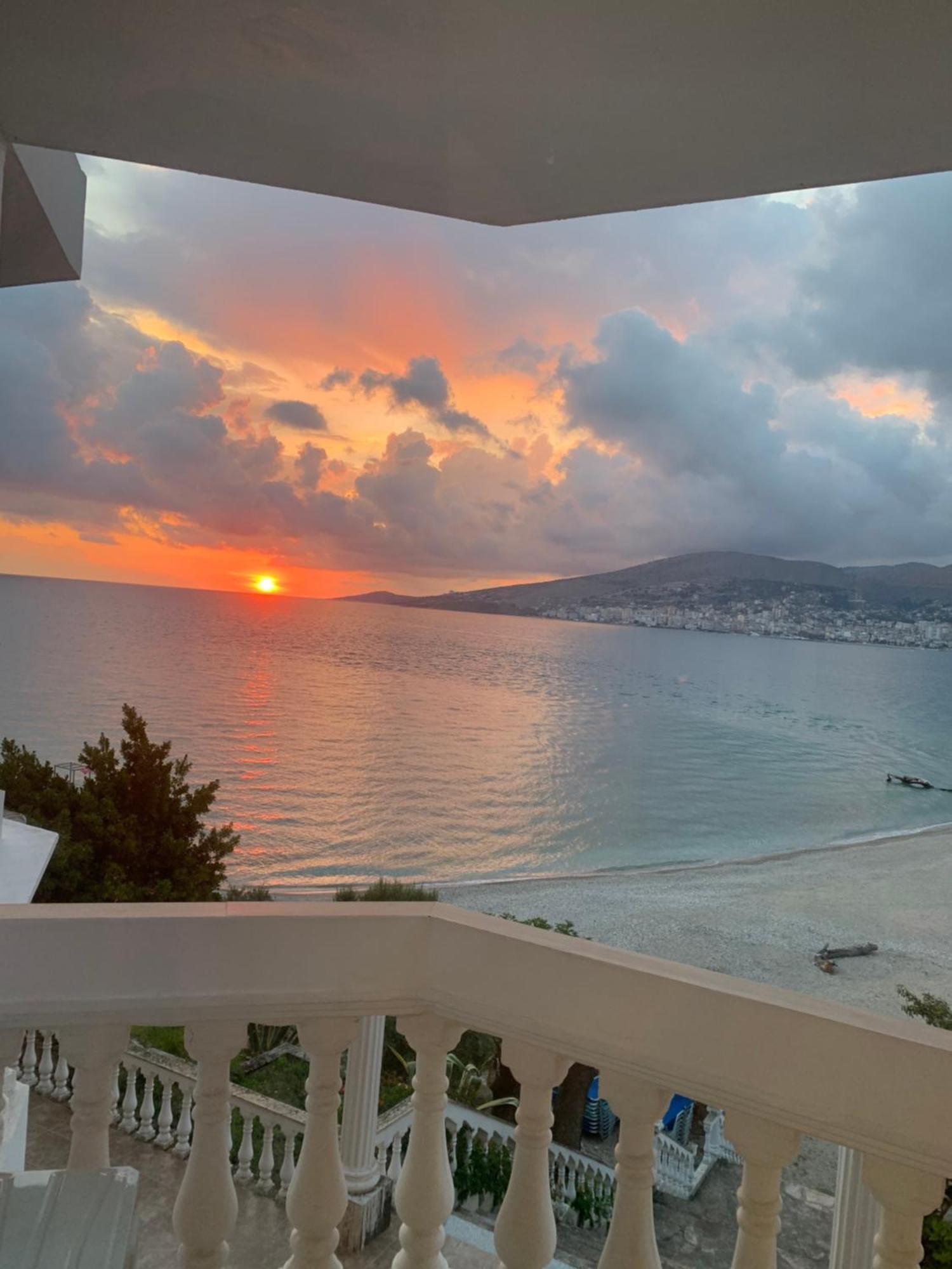 Hotel Dodona Sarandë Exterior foto