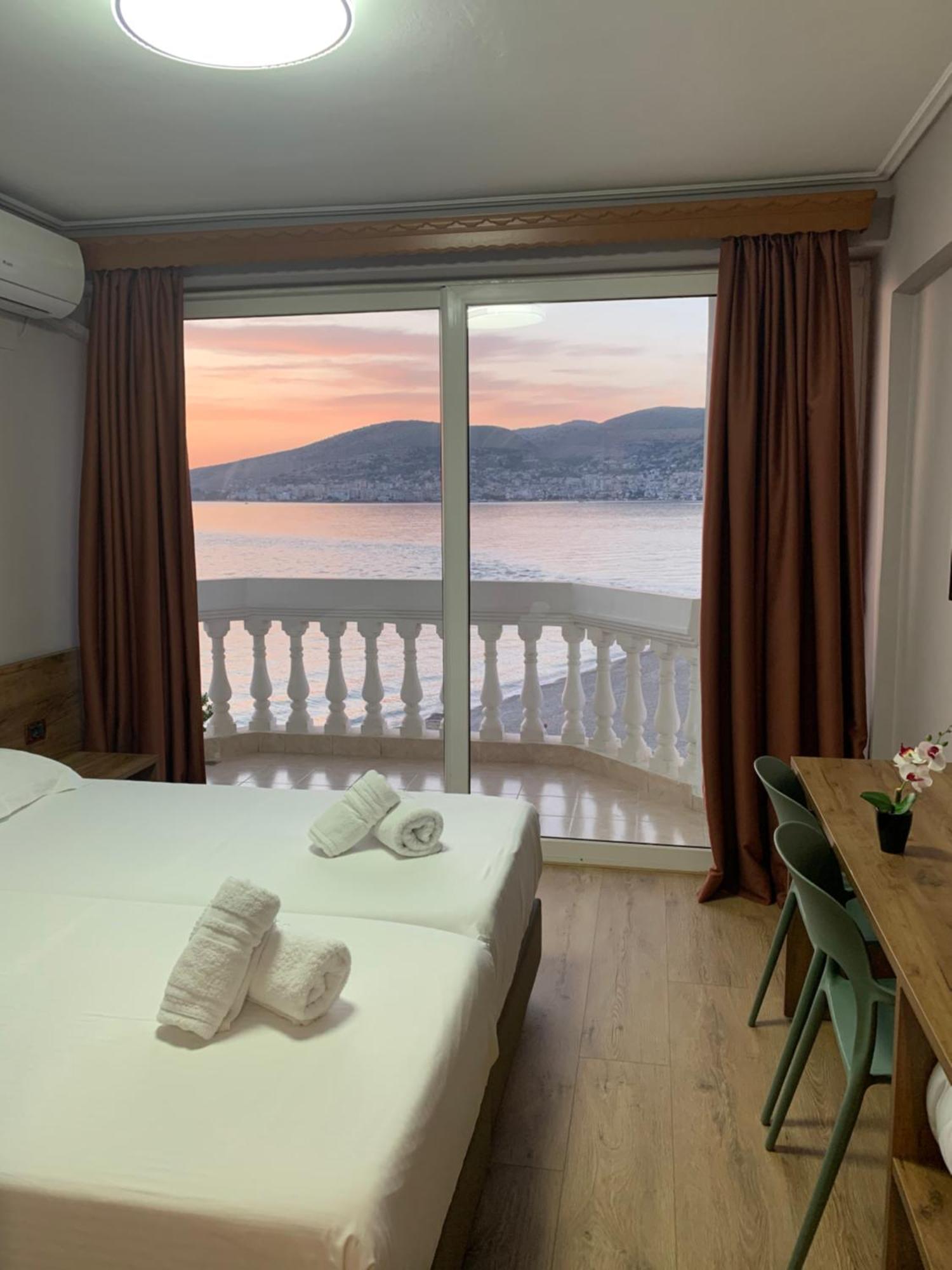Hotel Dodona Sarandë Exterior foto