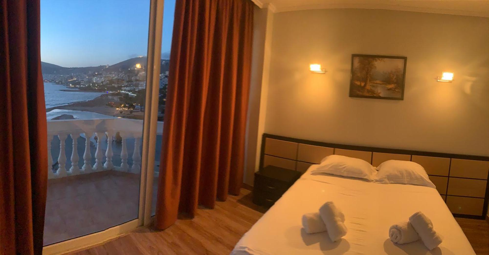 Hotel Dodona Sarandë Exterior foto