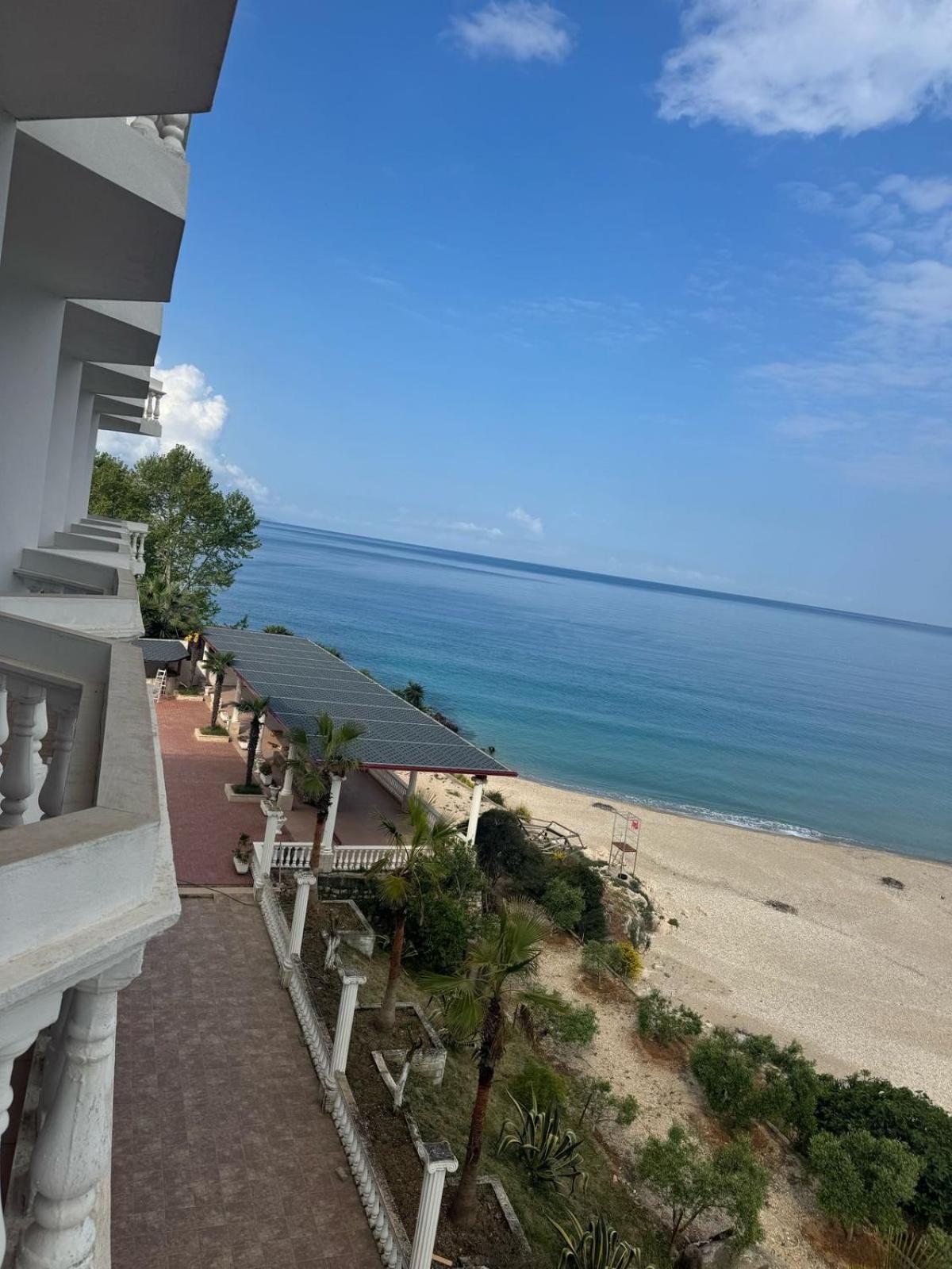 Hotel Dodona Sarandë Exterior foto
